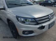 ✅ 2012 Volkswagen Tiguan S • VIN: WVGBV7AX6CW585386 • Lot: 43267607. Listed on IAAI with 91,618 mi. Free auction sales archive from the USA and detailed vehicle history report at DreamBid. Image 17.