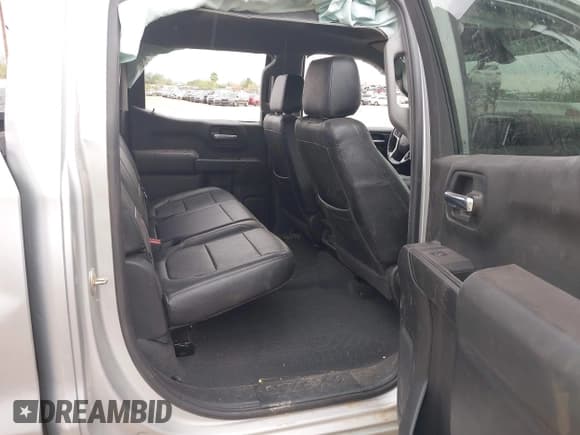 ✅ 2020 Chevrolet Silverado 1500 LT • VIN: 3GCUYDEDXLG253906 • Lot: 43411110. Wystawiony na IAAI z przebiegiem 105 094 mil. Bezpłatny archiwum sprzedaży aukcyjnych z USA i szczegółowy raport historii pojazdu na DreamBid. Zdjęcie 8.