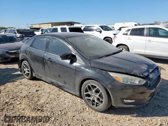 ✅ 2015 Ford Focus SE • VIN: 1FADP3F22FL248190 • Lot: 92093475. Wystawiony na Copart z przebiegiem 112 963 mil. Bezpłatny archiwum sprzedaży aukcyjnych z USA i szczegółowy raport historii pojazdu na DreamBid. Zdjęcie 4.