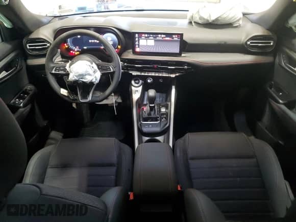 2024 Dodge Hornet R/T с VIN ZACPDFCW4R3A33524, выставлен на аукционе Copart как лот 50391095 с пробегом 19 595 миль миль и На запчасти • Non repairable. История ставок и продаж доступна на DreamBid. Изображение 8.