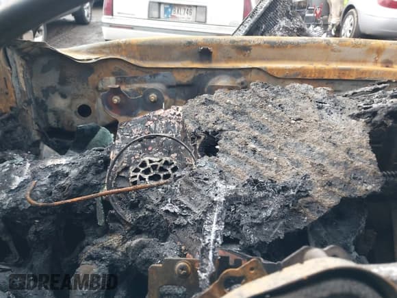 ✅ 2014 Nissan Pathfinder Platinum • VIN: 5N1AR2MN1EC601737 • Lot: 41465002. Listed on IAAI with 48,190 mi. Free auction sales archive from the USA and detailed vehicle history report at DreamBid. Image 7.