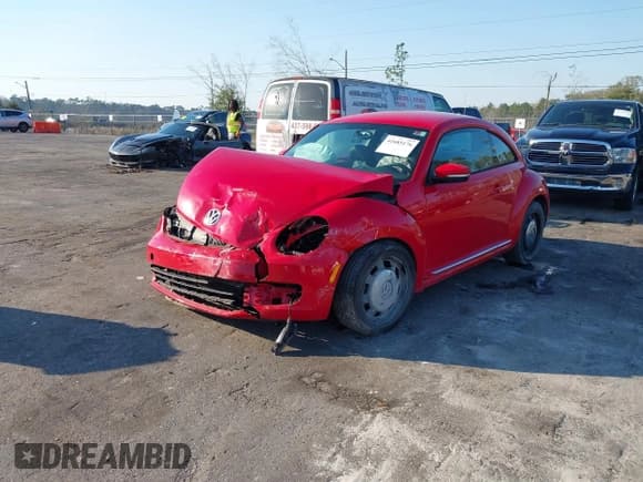 ✅ 2013 Volkswagen Beetle Fender Edition • VIN: 3VWJP7AT8DM674981 • Лот: 41685176. Опубликован ранее на IAAI с пробегом 65 283 миль. Бесплатный доступ к архиву аукционных продаж из США и подробный отчёт об истории автомобиля на DreamBid. Изображение 18.