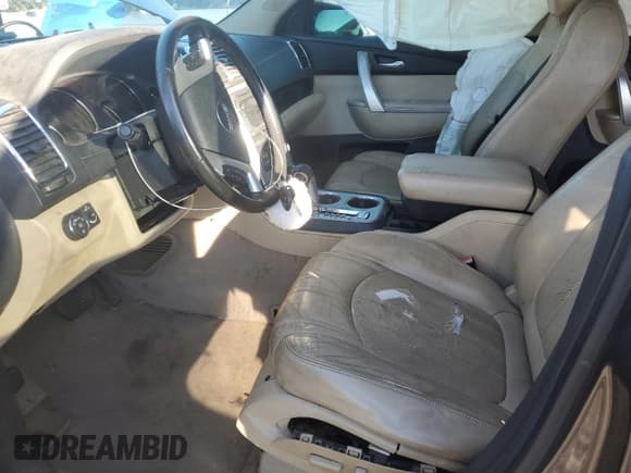 ✅ 2010 GMC Acadia SLT2 • VIN: 1GKLRNED1AJ120627 • Lot: 85915175. Wystawiony na Copart z przebiegiem 292 526 mil. Bezpłatny archiwum sprzedaży aukcyjnych z USA i szczegółowy raport historii pojazdu na DreamBid. Zdjęcie 7.