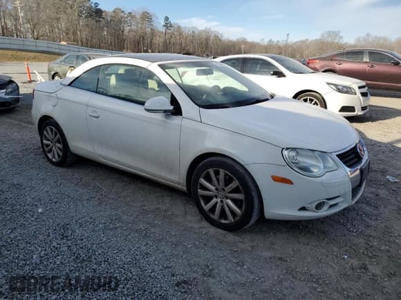 ✅ 2008 Volkswagen Eos Turbo • VIN: WVWAA71F68V051529 • Lot: 42600425. Wystawiony na Copart z przebiegiem Nie podano. Bezpłatny archiwum sprzedaży aukcyjnych z USA i szczegółowy raport historii pojazdu na DreamBid. Zdjęcie 4.