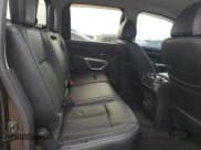 ✅ 2022 Nissan Titan Platinum Reserve • VIN: 1N6AA1FB2NN103718 • Lot: 86591404. Wystawiony na Copart z przebiegiem 25 706 mil. Bezpłatny archiwum sprzedaży aukcyjnych z USA i szczegółowy raport historii pojazdu na DreamBid. Zdjęcie 10.