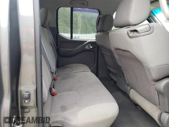 ✅ 2008 Nissan Frontier LE • VIN: 1N6AD07W68C450021 • Lot: 68082765. Wystawiony na Copart z przebiegiem 182 373 mil. Bezpłatny archiwum sprzedaży aukcyjnych z USA i szczegółowy raport historii pojazdu na DreamBid. Zdjęcie 10.