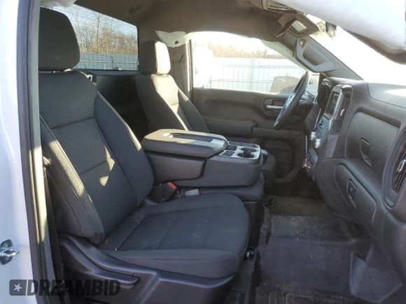 ✅ 2023 GMC Sierra 1500 • VIN: 3GTNUAED3PG315215 • Lot: 87524795. Wystawiony na Copart z przebiegiem 37 651 mil. Bezpłatny archiwum sprzedaży aukcyjnych z USA i szczegółowy raport historii pojazdu na DreamBid. Zdjęcie 10.