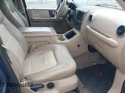 ✅ 2004 Ford Expedition Eddie Bauer • VIN: 1FMFU17L34LA52405 • Lot: 42471555. Listed on IAAI with 349,322 mi. Free auction sales archive from the USA and detailed vehicle history report at DreamBid. Image 5.