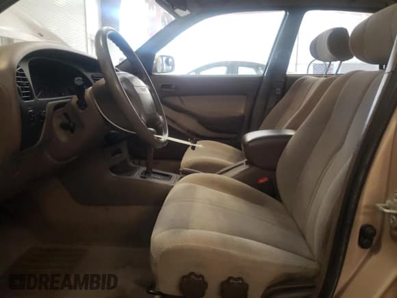 ✅ 1995 Toyota Camry LE • VIN: 4T1SK12E9SU590451 • Lot: 83832235. Wystawiony na Copart z przebiegiem 160 603 mil. Bezpłatny archiwum sprzedaży aukcyjnych z USA i szczegółowy raport historii pojazdu na DreamBid. Zdjęcie 7.