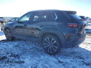 ✅ 2023 Mazda CX-50 Meridian Edition • VIN: 7MMVABXY6PN120621 • Лот: 39599463. Опубликован ранее на Copart с пробегом Не указан. Бесплатный доступ к архиву аукционных продаж из США и подробный отчёт об истории автомобиля на DreamBid. Изображение 2.