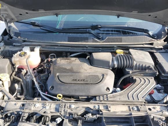 ✅ 2022 Chrysler Pacifica Limited • VIN: 2C4RC1GG9NR153576 • Lot: 72040695. Listed on Copart with 87,804 mi. Free auction sales archive from the USA and detailed vehicle history report at DreamBid. Image 12.