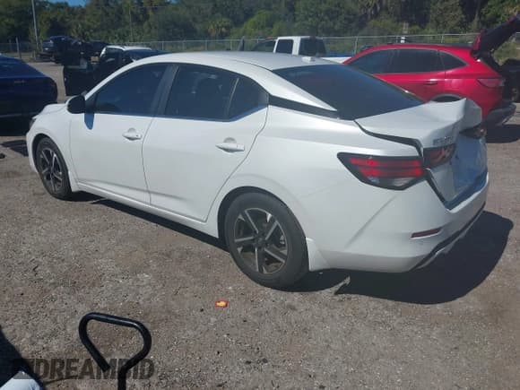 ✅ 2025 Nissan Sentra SV • VIN: 3N1AB8CV9SY376485 • Lot: 43593456. Listed on IAAI with 4,627 mi. Free auction sales archive from the USA and detailed vehicle history report at DreamBid. Image 3.