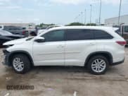 ✅ 2015 Toyota Highlander LE Plus • VIN: 5TDZKRFHXFS113236 • Лот: 42883509. Опубликован ранее на IAAI с пробегом 115 733 миль. Бесплатный доступ к архиву аукционных продаж из США и подробный отчёт об истории автомобиля на DreamBid. Изображение 15.