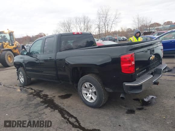 ✅ 2019 Chevrolet Silverado 1500 LT • VIN: 2GCRCPEC8K1112403 • Лот: 43682953. Опубликован ранее на IAAI с пробегом 127 946 миль. Бесплатный доступ к архиву аукционных продаж из США и подробный отчёт об истории автомобиля на DreamBid. Изображение 3.