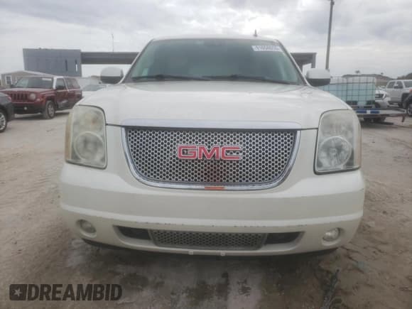 ✅ 2012 GMC Yukon Denali • VIN: 1GKS1EEF6CR100141 • Lot: 91658055. Listed on Copart with Not provided. Free auction sales archive from the USA and detailed vehicle history report at DreamBid. Image 5.