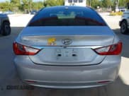 ✅ 2012 Hyundai Sonata GLS • VIN: 5NPEB4AC0CH399032 • Лот: 43548262. Опубликован ранее на IAAI с пробегом 194 900 миль. Бесплатный доступ к архиву аукционных продаж из США и подробный отчёт об истории автомобиля на DreamBid. Изображение 17.