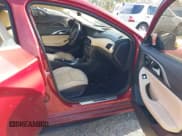 ✅ 2017 Infiniti QX30 • VIN: SJKCH5CP2HA023956 • Lot: 42980305. Wystawiony na IAAI z przebiegiem 202 622 mil. Bezpłatny archiwum sprzedaży aukcyjnych z USA i szczegółowy raport historii pojazdu na DreamBid. Zdjęcie 5.