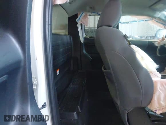 ✅ 2021 Toyota Tacoma SR • VIN: 3TYRX5GN5MT011455 • Lot: 43523058. Wystawiony na IAAI z przebiegiem 66 231 mil. Bezpłatny archiwum sprzedaży aukcyjnych z USA i szczegółowy raport historii pojazdu na DreamBid. Zdjęcie 8.