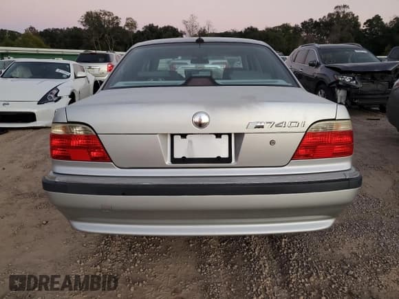 ✅ 2001 BMW 7 Series 740i • VIN: WBAGG83431DN87275 • Lot: 82208534. Listed on Copart with 92,839 mi. Free auction sales archive from the USA and detailed vehicle history report at DreamBid. Image 6.