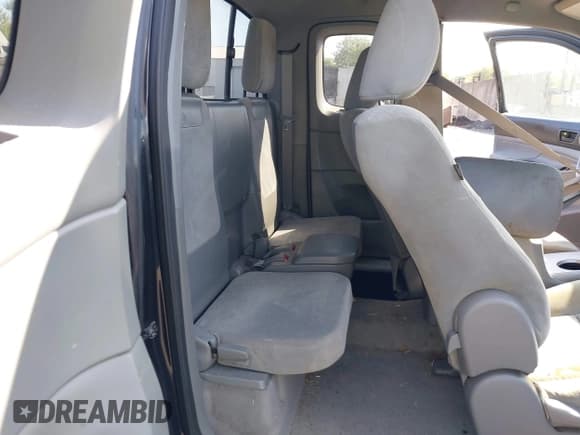 ✅ 2010 Toyota Tacoma • VIN: 5TEUU4ENXAZ742246 • Лот: 43231687. Опубликован ранее на IAAI с пробегом 147 443 миль. Бесплатный доступ к архиву аукционных продаж из США и подробный отчёт об истории автомобиля на DreamBid. Изображение 8.