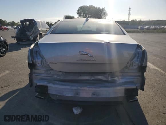 ✅ 2016 Jaguar XJ Portfolio • VIN: SAJWA2G76G8V94421 • Lot: 45875293. Wystawiony na Copart z przebiegiem 55 373 mil. Bezpłatny archiwum sprzedaży aukcyjnych z USA i szczegółowy raport historii pojazdu na DreamBid. Zdjęcie 6.