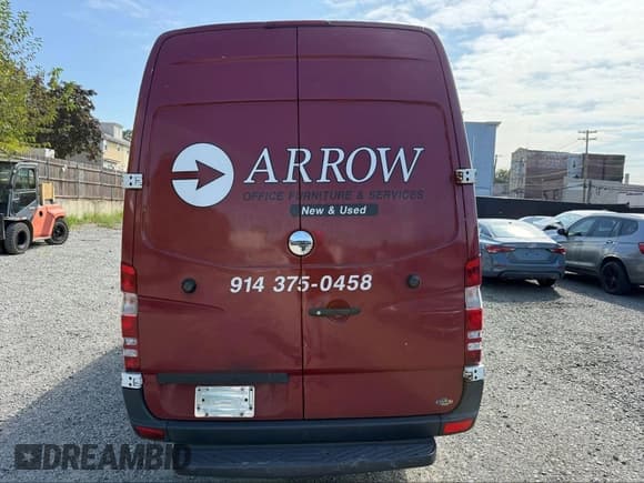 ✅ 2013 Freightliner Sprinter • VIN: WDYPE8CC8D5751798 • Лот: 43301425. Опубликован ранее на IAAI с пробегом 180 548 миль. Бесплатный доступ к архиву аукционных продаж из США и подробный отчёт об истории автомобиля на DreamBid. Изображение 12.