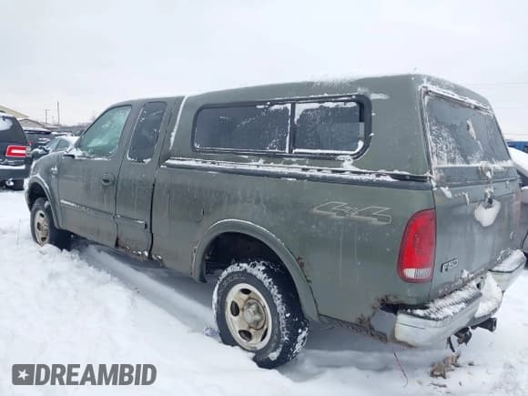 ✅ 2003 Ford F-150 XL • VIN: 2FTRX18L73CA27474 • Lot: 43772221. Wystawiony na IAAI z przebiegiem Nie podano. Bezpłatny archiwum sprzedaży aukcyjnych z USA i szczegółowy raport historii pojazdu na DreamBid. Zdjęcie 3.