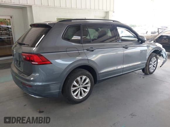 ✅ 2019 Volkswagen Tiguan S • VIN: 3VV1B7AX1KM064598 • Lot: 42204161. Listed on IAAI with 44,706 mi. Free auction sales archive from the USA and detailed vehicle history report at DreamBid. Image 4.