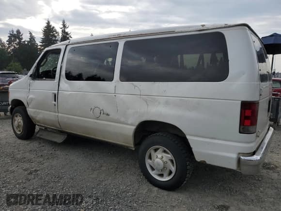 ✅ 2005 Ford Econoline Passenger XL • VIN: 1FBNE31L15HA87759 • Lot: 71920985. Wystawiony na Copart z przebiegiem 330 633 mil. Bezpłatny archiwum sprzedaży aukcyjnych z USA i szczegółowy raport historii pojazdu na DreamBid. Zdjęcie 2.