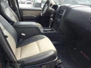 ✅ 2008 Ford Explorer Sport Trac Limited • VIN: 1FMEU33E48UA00389 • Лот: 43013624. Опубликован ранее на IAAI с пробегом 218 798 миль. Бесплатный доступ к архиву аукционных продаж из США и подробный отчёт об истории автомобиля на DreamBid. Изображение 5.