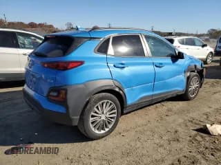 ✅ 2019 Hyundai Kona SEL • VIN: KM8K6CAA3KU381270 • Лот: 75474303. Опубликован ранее на Copart с пробегом 82 000 миль. Бесплатный доступ к архиву аукционных продаж из США и подробный отчёт об истории автомобиля на DreamBid. Изображение 3.