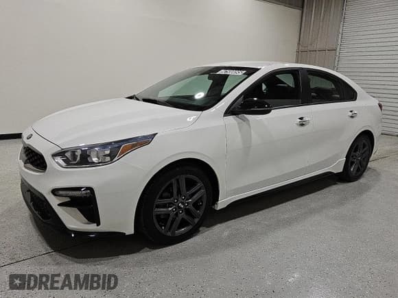 ✅ 2021 Kia Forte GT-Line • VIN: 3KPF34AD1ME358540 • Lot: 92500095. Wystawiony na Copart z przebiegiem 32 886 mil. Bezpłatny archiwum sprzedaży aukcyjnych z USA i szczegółowy raport historii pojazdu na DreamBid. Zdjęcie 1.