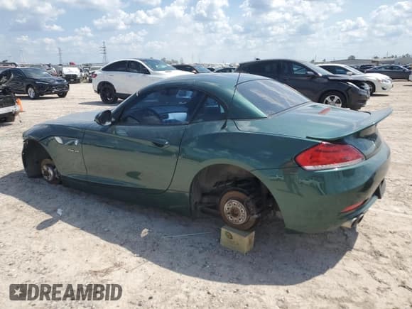 ✅ 2011 BMW Z4 sDrive30i • VIN: WBALM5C55BE495921 • Lot: 71453304. Listed on Copart with 116,136 mi. Free auction sales archive from the USA and detailed vehicle history report at DreamBid. Image 2.