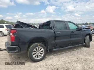 ✅ 2020 Chevrolet Silverado 1500 Custom • VIN: 3GCPWBEF7LG380427 • Lot: 69968474. Wystawiony na Copart z przebiegiem Nie podano. Bezpłatny archiwum sprzedaży aukcyjnych z USA i szczegółowy raport historii pojazdu na DreamBid. Zdjęcie 3.