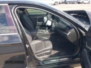 ✅ 2013 BMW 5 Series 528i • VIN: WBAXG5C56DD234119 • Lot: 43281695. Wystawiony na IAAI z przebiegiem 127 445 mil. Bezpłatny archiwum sprzedaży aukcyjnych z USA i szczegółowy raport historii pojazdu na DreamBid. Zdjęcie 5.