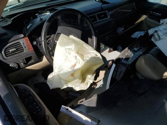 ✅ 2007 Chevrolet Suburban LTZ • VIN: 1GNFC16087J257417 • Lot: 81707715. Listed on Copart with Not provided. Free auction sales archive from the USA and detailed vehicle history report at DreamBid. Image 8.