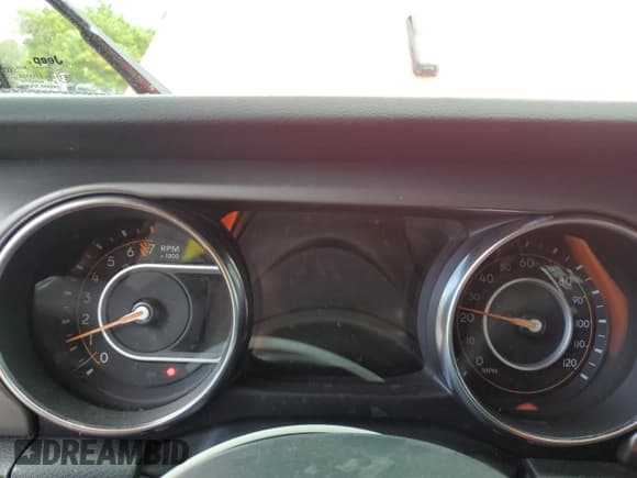 ✅ 2022 Jeep Gladiator Sport S • VIN: 1C6JJTAG5NL115320 • Lot: 90124015. Listed on Copart with Not provided. Free auction sales archive from the USA and detailed vehicle history report at DreamBid. Image 9.