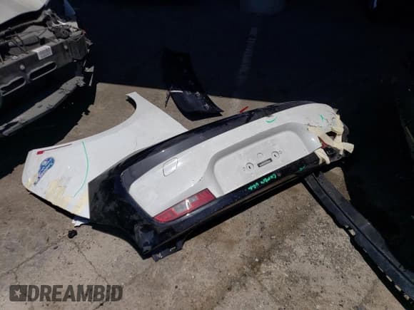 ✅ 2021 BMW i3 • VIN: WBY8P2C0XM7H79671 • Lot: 53226013. Listed on Copart with 22,544 mi. Free auction sales archive from the USA and detailed vehicle history report at DreamBid. Image 12.