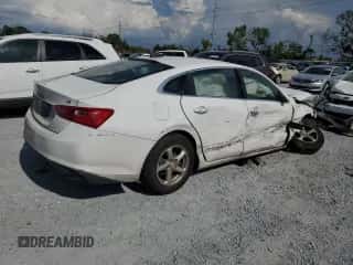 2016 Chevrolet Malibu LS z VIN 1G1ZB5ST6GF358838, wystawiony jako Copart lot #67676735 z przebiegiem Nie podano mil oraz Szkoda całkowita • Salvage title. Historia ofert i sprzedaży dostępna na DreamBid. Obrazek 3.