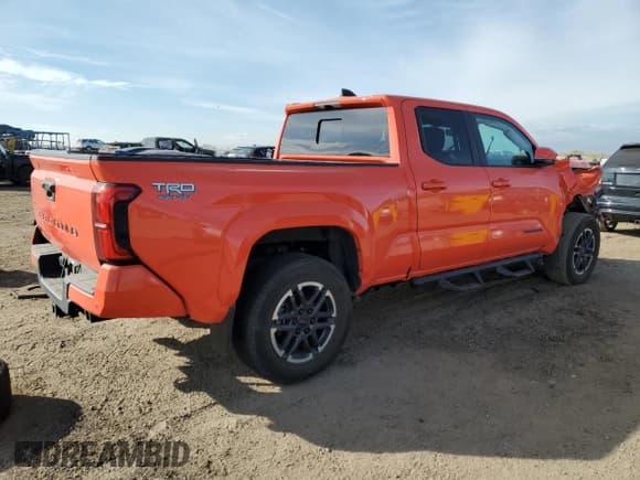 ✅ 2024 Toyota Tacoma TRD Sport • VIN: 3TYLB5JN2RT009473 • Lot: 90295755. Listed on Copart with 33,812 mi. Free auction sales archive from the USA and detailed vehicle history report at DreamBid. Image 3.