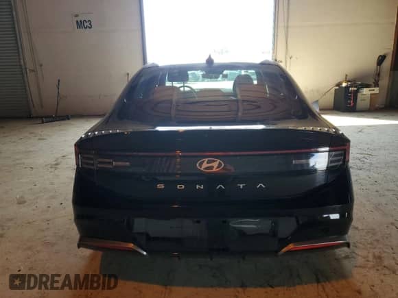 2024 Hyundai Sonata SEL с VIN KMHL64JA0RA390319, выставлен на аукционе Copart как лот 85882675 с пробегом 19 800 миль миль и На запчасти • Non repairable. История ставок и продаж доступна на DreamBid. Изображение 6.