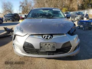 ✅ 2012 Hyundai Veloster w/Red Int • VIN: KMHTC6AD6CU025700 • Lot: 78817664. Wystawiony na Copart z przebiegiem 187 480 mil. Bezpłatny archiwum sprzedaży aukcyjnych z USA i szczegółowy raport historii pojazdu na DreamBid. Zdjęcie 5.