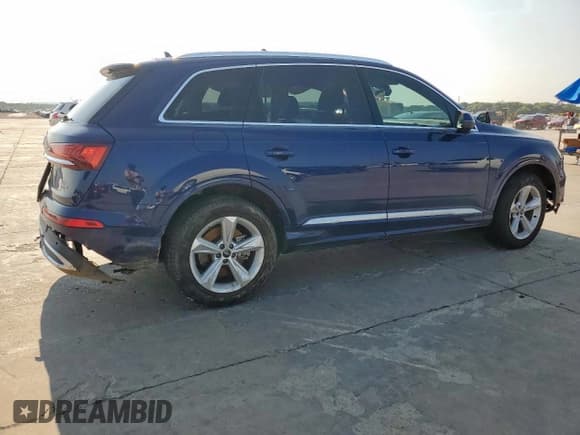 ✅ 2022 Audi Q7 Premium • VIN: WA1AJBF79ND004673 • Lot: 66847445. Wystawiony na Copart z przebiegiem 40 490 mil. Bezpłatny archiwum sprzedaży aukcyjnych z USA i szczegółowy raport historii pojazdu na DreamBid. Zdjęcie 3.