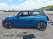 ✅ 2024 MINI Hardtop Cooper SE • VIN: WMW13DJ00R2V90507 • Lot: 42125267. Listed on IAAI with 2,576 mi. Free auction sales archive from the USA and detailed vehicle history report at DreamBid. Image 15.