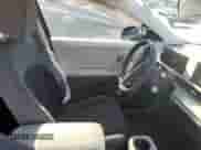 2022 Hyundai Ioniq 5 SE z VIN KM8KMDAF5NU100047, wystawiony jako Copart lot #77913994 z przebiegiem 29 751 mil mil oraz Szkoda całkowita • Salvage title. Historia ofert i sprzedaży dostępna na DreamBid. Obrazek 7.