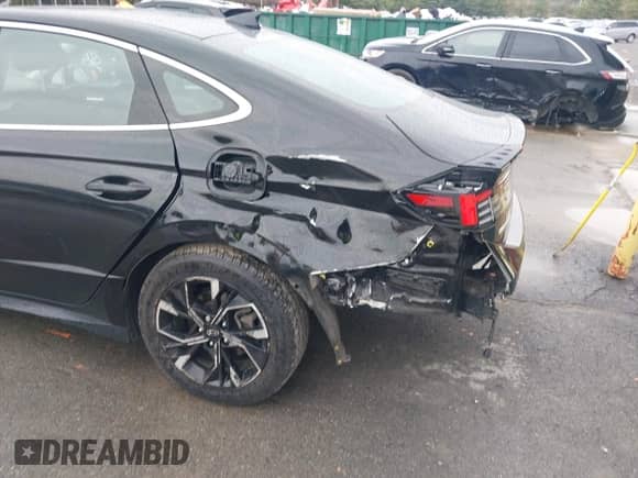 2024 Hyundai Sonata SEL с VIN KMHL64JAXRA385676, выставлен на аукционе IAAI как лот 43134564 с пробегом 16 767 миль миль и . История ставок и продаж доступна на DreamBid. Изображение 6.