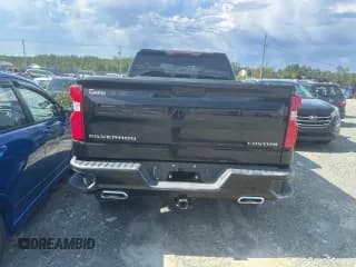 ✅ 2019 Chevrolet Silverado 1500 Custom • VIN: 1GCRYBEF2KZ317771 • Lot: 69050054. Wystawiony na Copart z przebiegiem 103 878 mil. Bezpłatny archiwum sprzedaży aukcyjnych z USA i szczegółowy raport historii pojazdu na DreamBid. Zdjęcie 6.