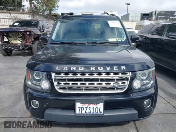 ✅ 2016 Land Rover LR4 HSE Lux • VIN: SALAK2V68GA794735 • Lot: 41582134. Listed on IAAI with Not provided. Free auction sales archive from the USA and detailed vehicle history report at DreamBid. Image 13.