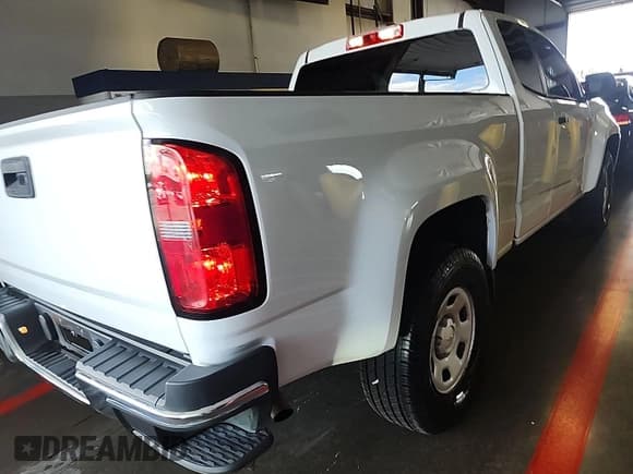 ✅ 2019 Chevrolet Colorado 2WD Work Truck • VIN: 1GCHSBEA5K1240085 • Лот: 42418485. Опубликован ранее на IAAI с пробегом 132 562 миль. Бесплатный доступ к архиву аукционных продаж из США и подробный отчёт об истории автомобиля на DreamBid. Изображение 1.
