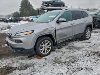 ✅ 2016 Jeep Cherokee Latitude • VIN: 1C4PJLCB0GW355767 • Lot: 95037345. Wystawiony na Copart z przebiegiem 158 693 mil. Bezpłatny archiwum sprzedaży aukcyjnych z USA i szczegółowy raport historii pojazdu na DreamBid. Zdjęcie 1.